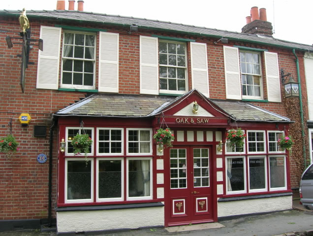 The Oak & Saw Village Inn